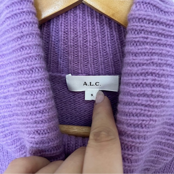 A.L.C. Women's Taryn Wool Turtleneck Sweater in Lilac Size Small - Picture 4 of 6